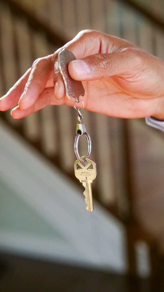 Immosoul | Immobilieninvestitionen mit Offmarket-Immobilien. Beratung Freude am Tun Schlüssel Schlüsselübergabe
